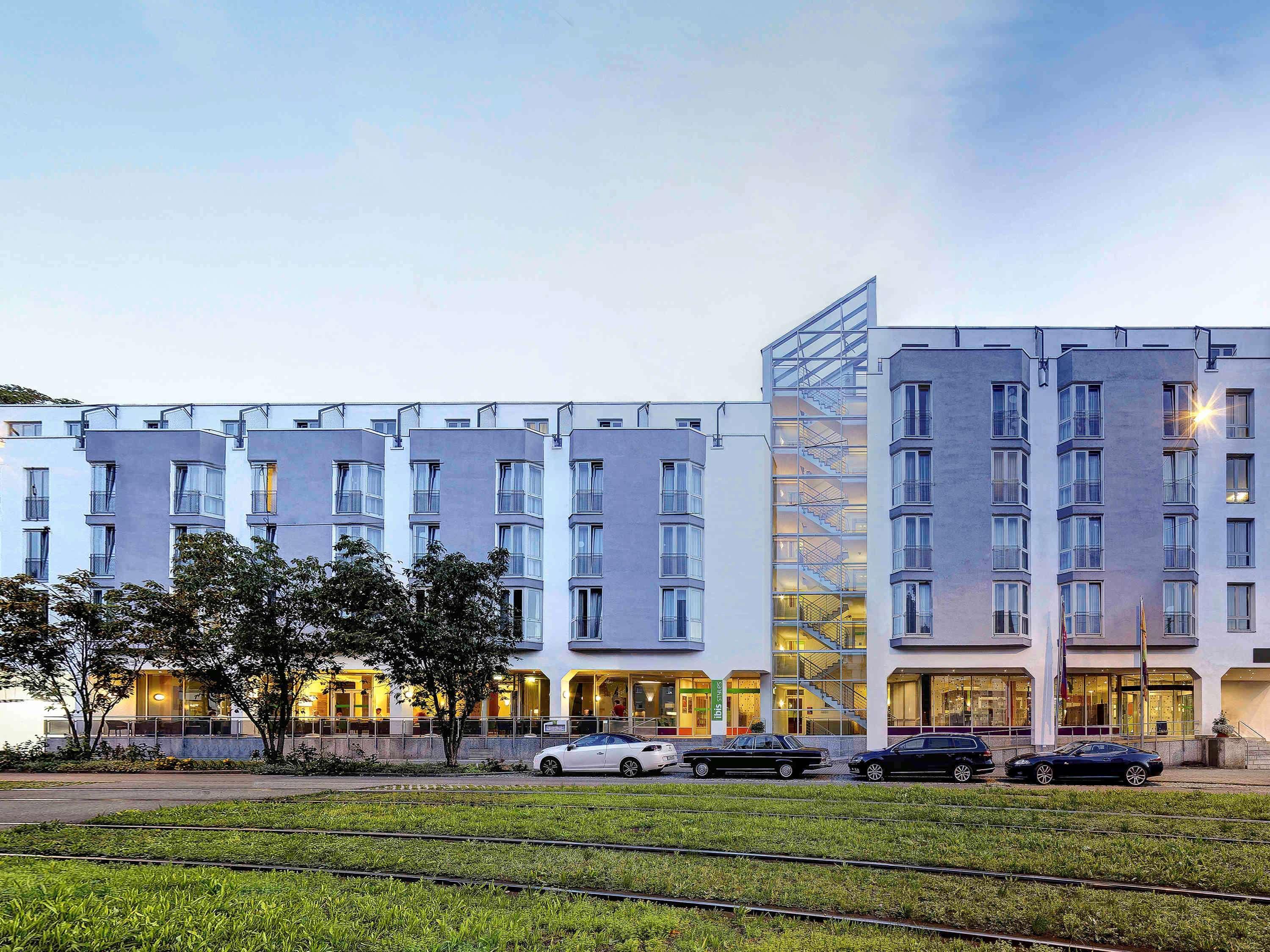 Ibis Styles Stuttgart Hotel Exterior photo